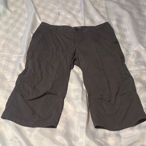 REI Women's Charcoal Capris -size 8